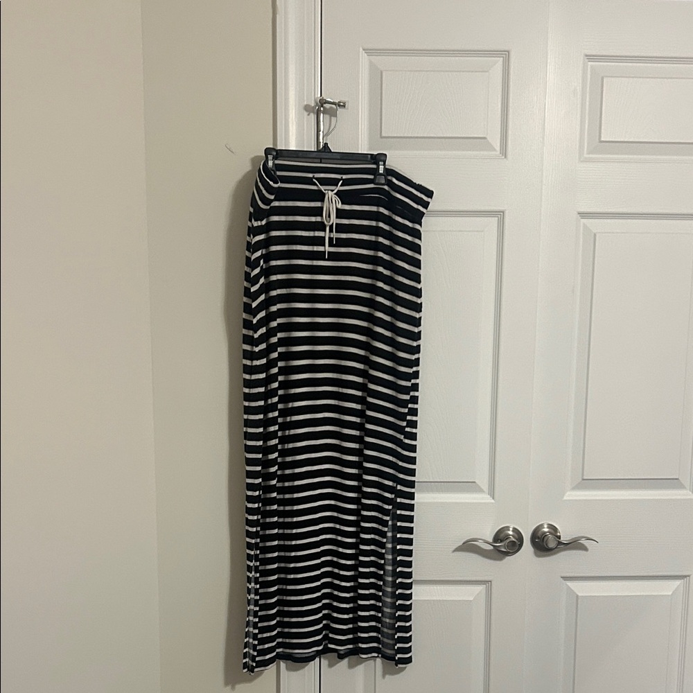 Ana - Black & White Striped Maxi Skirt - waist = 18in across